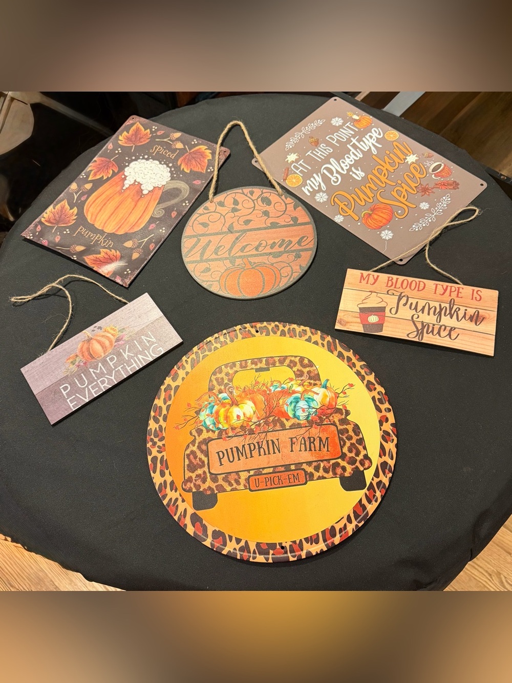 Collection of 6 pumpkin themed signs 🎃🍁